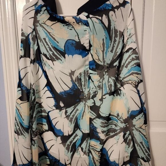 Stunning Cross Tank Flowal Print Flowly Flattering Dress Med. NWT - Picture 10 of 11